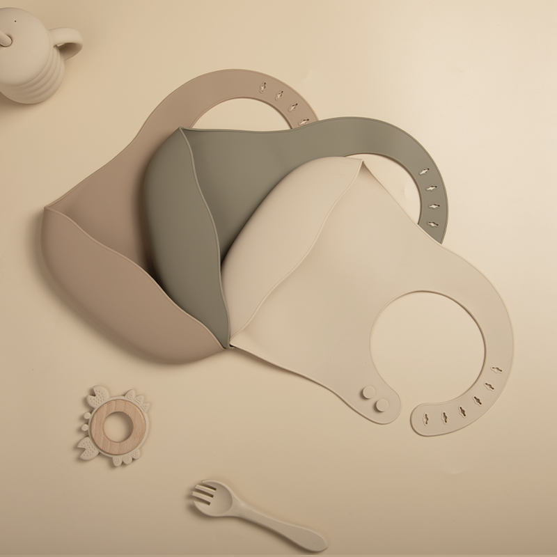 Bavaglini in Silicone senza BP - Waterproof Baby Bibs Silicone recensione e prezzo